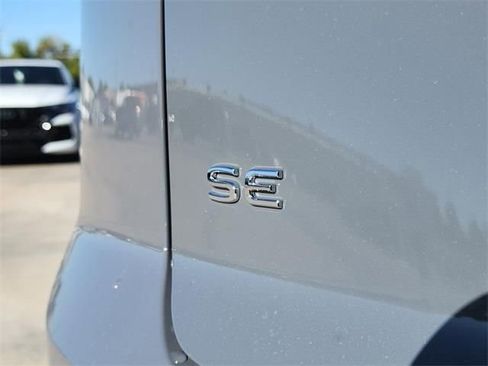 New 2026 Volkswagen Atlas Cross Sport SE image 5