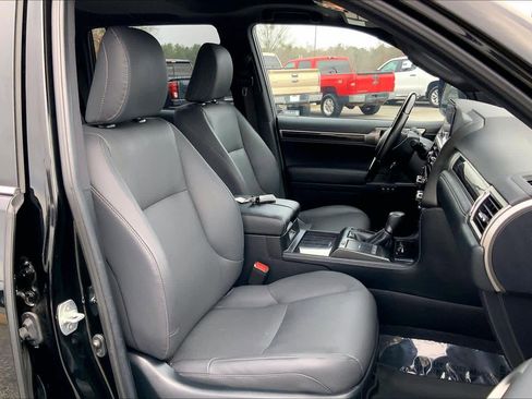 Used 2023 Lexus GX 460 Premium image 16