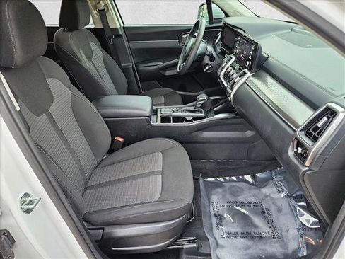 Used 2022 Kia Sorento LX image 22