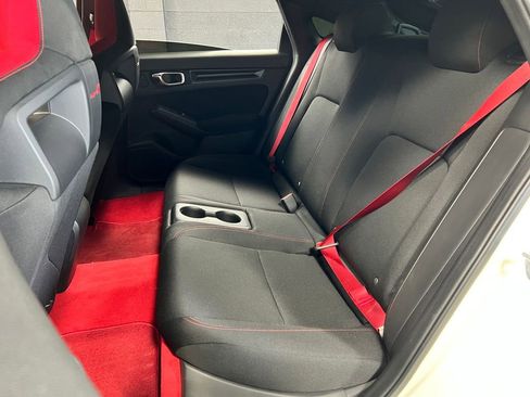 Used 2025 Honda Civic Type R image 15