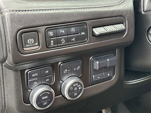 Used 2024 GMC Yukon XL Denali Ultimate image 22