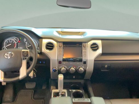 Used 2015 Toyota Tundra SR5 w/ T4 Package AWD/4WD image 30