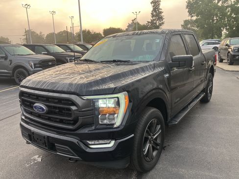 Used 2022 Ford F150 XLT w/ Equipment Group 302A High AWD/4WD image 3