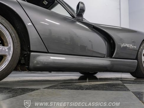 Used 2002 Dodge Viper GTS image 26