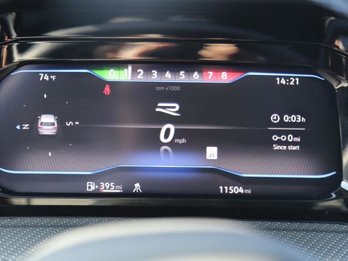 Used 2024 Volkswagen Golf R image 12