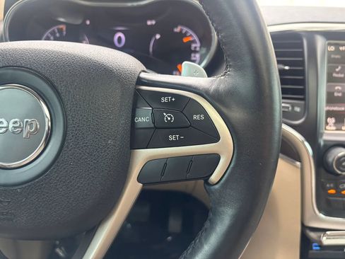 Used 2017 Jeep Grand Cherokee Limited w/ Luxury Group II AWD/4WD image 23