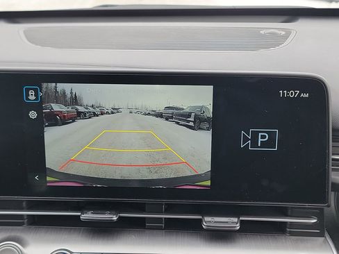 Certified 2024 Hyundai Kona SEL w/ Convenience Package AWD/4WD image 17