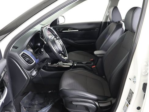 Used 2023 Kia Seltos S w/ Navigation Package image 28