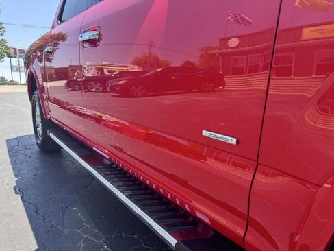 Used 2016 Ford F150 Lariat w/ Equipment Group 502A Luxury AWD/4WD image 21