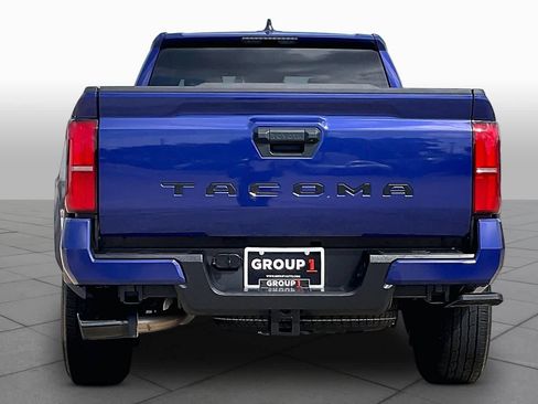 Used 2025 Toyota Tacoma TRD Sport RWD image 5