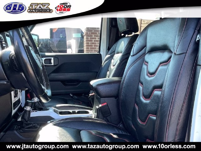 Used 2022 Jeep Wrangler Unlimited Sahara w/ Cold Weather Group AWD/4WD image 11