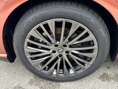 New 2025 Lexus RX 350 350 Luxury w/ Convenience Package image 9