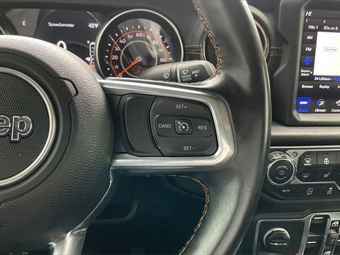 Used 2021 Jeep Gladiator Overland image 19