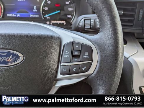 Used 2024 Ford Explorer XLT image 27
