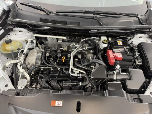 Used 2024 Mitsubishi Outlander SE image 12