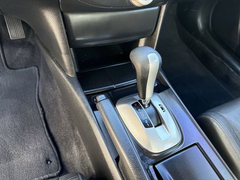 Used 2010 Honda Accord EX-L image 17