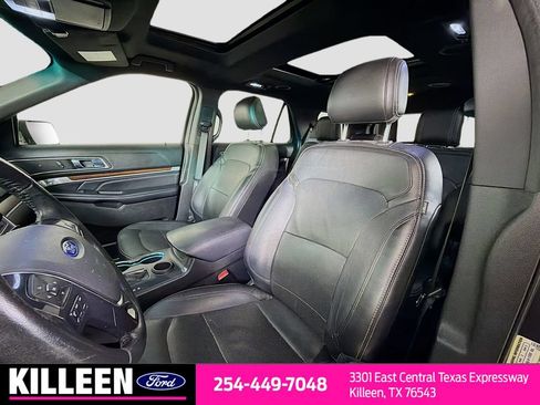 Used 2016 Ford Explorer Limited w/ Equipment Group 301A FWD image 9