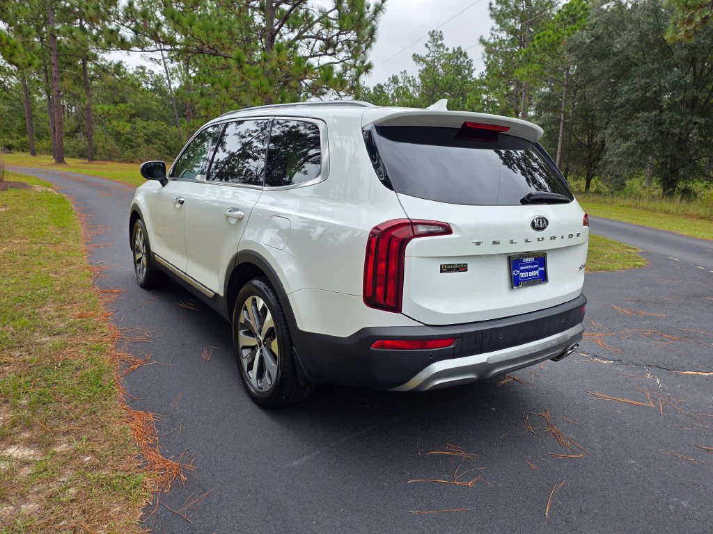 Used 2020 Kia Telluride S FWD image 3