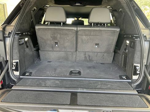Used 2026 BMW X7 M60i AWD/4WD image 38