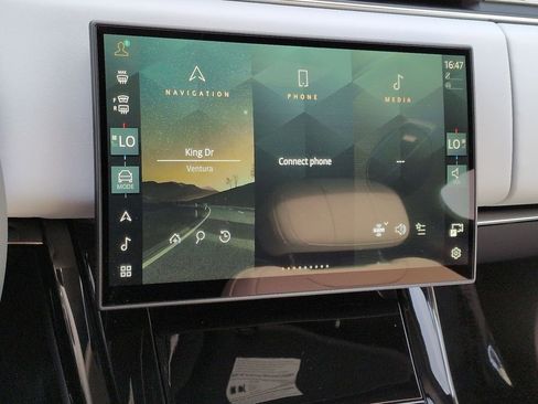 New 2026 Land Rover Range Rover Sport SE image 15