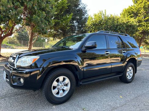 Used 2006 Toyota 4Runner SR5 RWD image 4