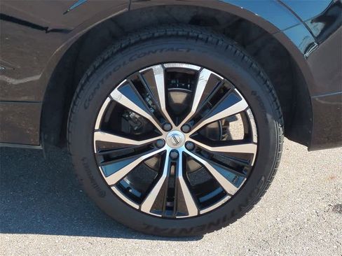 Used 2024 Volvo XC60 B5 Plus w/ Protection Package Premier image 13