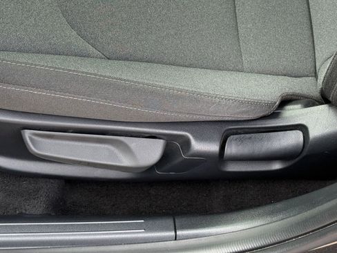 Used 2025 Kia K4 LXS image 23