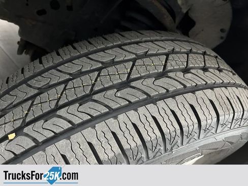 Used 2017 Ford F150 XLT w/ Equipment Group 301A Mid image 39