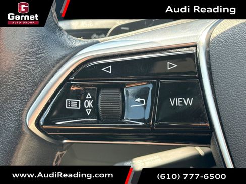 Certified 2024 Audi Q8 e-tron Premium Plus w/ Premium Plus Package image 33