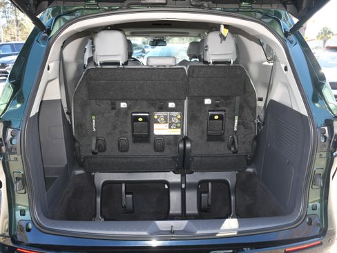 Certified 2023 Toyota Sienna Limited image 19