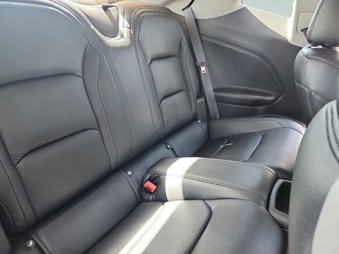 Used 2018 Chevrolet Camaro SS RWD image 32