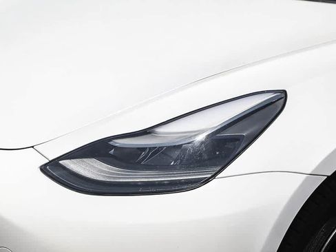 Used 2022 Tesla Model 3 Long Range AWD/4WD image 7