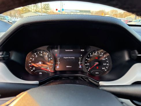 Certified 2025 Jeep Compass Limited image 11