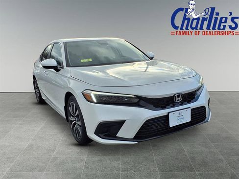 Used 2022 Honda Civic EX-L image 3