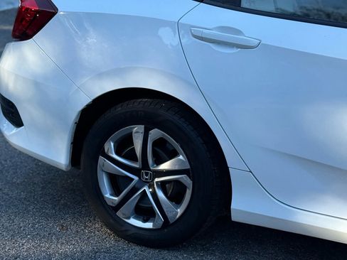 Used 2017 Honda Civic LX image 9