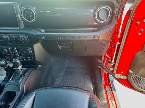 Used 2023 Jeep Wrangler Unlimited Rubicon 392 AWD/4WD image 16