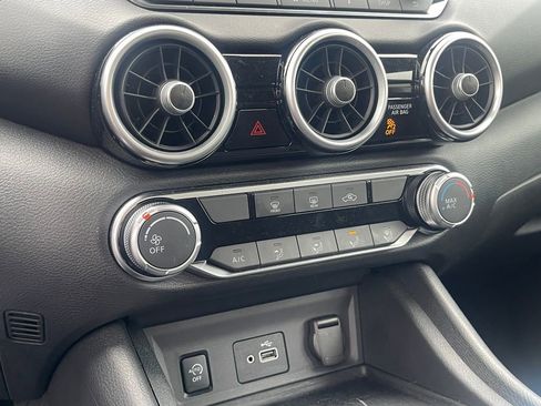 Used 2025 Nissan Sentra S image 21