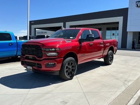 New 2026 RAM 2500 Big Horn AWD/4WD image 30
