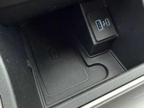 Used 2024 Ford Edge SEL w/ Convenience Package image 21