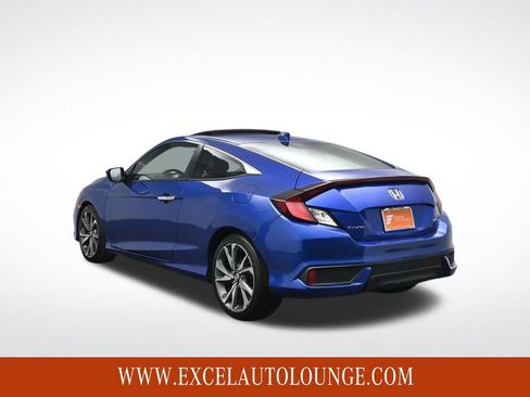 Used 2019 Honda Civic Touring image 4