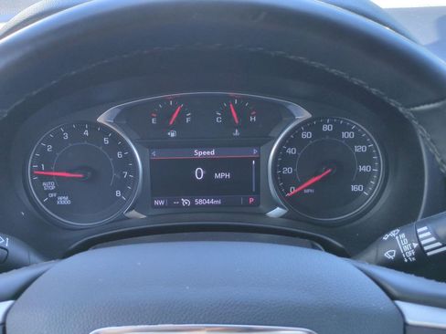 Used 2024 GMC Terrain SLT AWD/4WD image 20