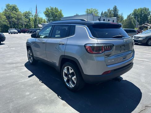 Used 2018 Jeep Compass Limited w/ Navigation Group AWD/4WD image 5