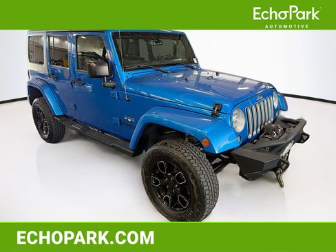 Used 2016 Jeep Wrangler Unlimited Sahara w/ Connectivity Group AWD/4WD image 1