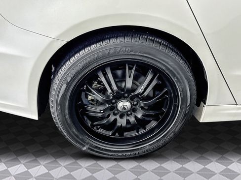 Used 2020 Ford Fusion SE image 33