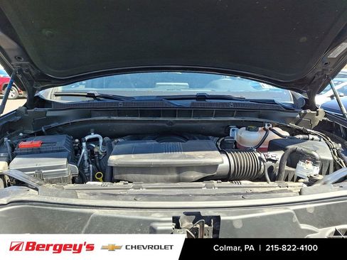 Certified 2024 Chevrolet Suburban LT AWD/4WD image 32