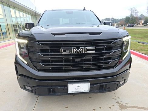 Used 2024 GMC Sierra 1500 Elevation w/ Elevation Premium Package image 8