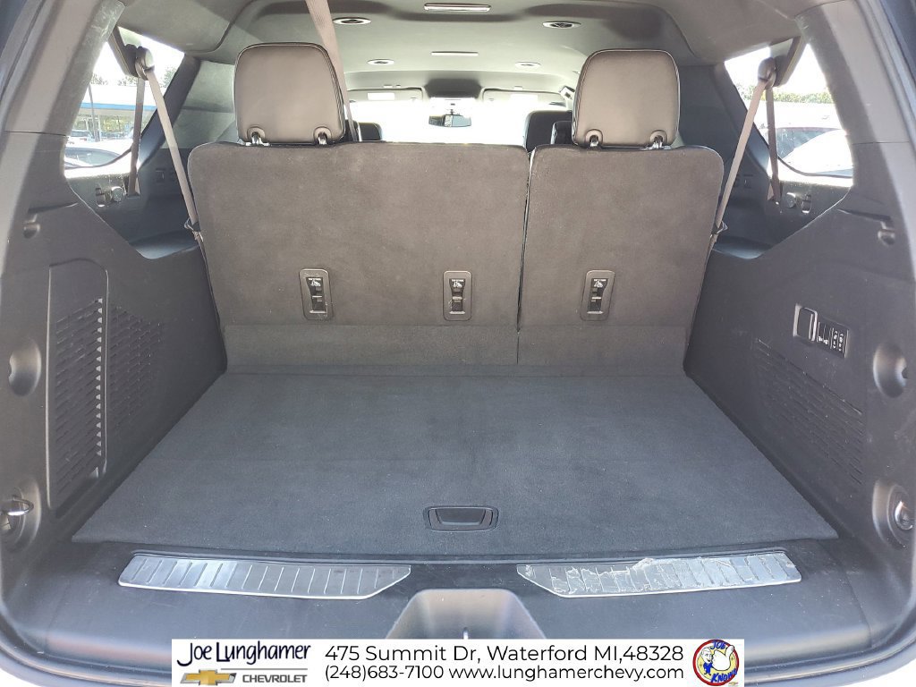 Used 2022 Chevrolet Suburban Premier AWD/4WD image 26