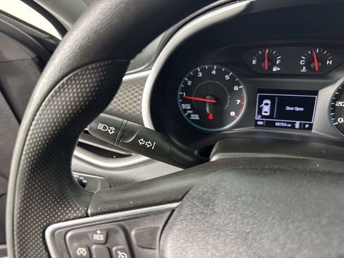 Used 2022 Chevrolet Malibu LS FWD image 14