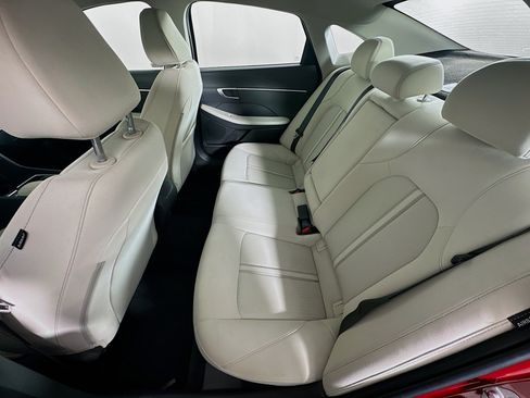 Used 2025 Hyundai Sonata SEL FWD image 27