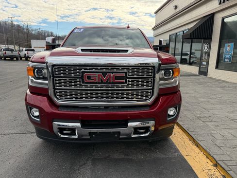 Used 2019 GMC Sierra 2500 Denali w/ Duramax Plus Package image 7
